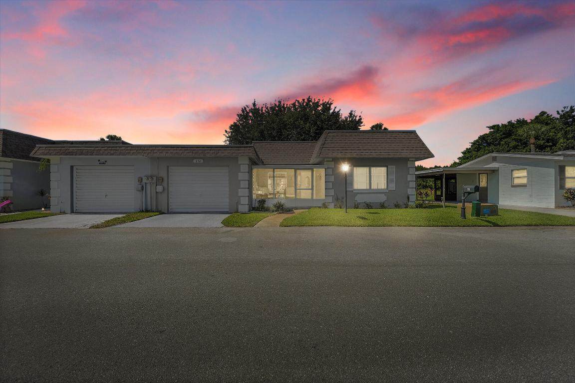 114 Country Club Drive - Photo 1