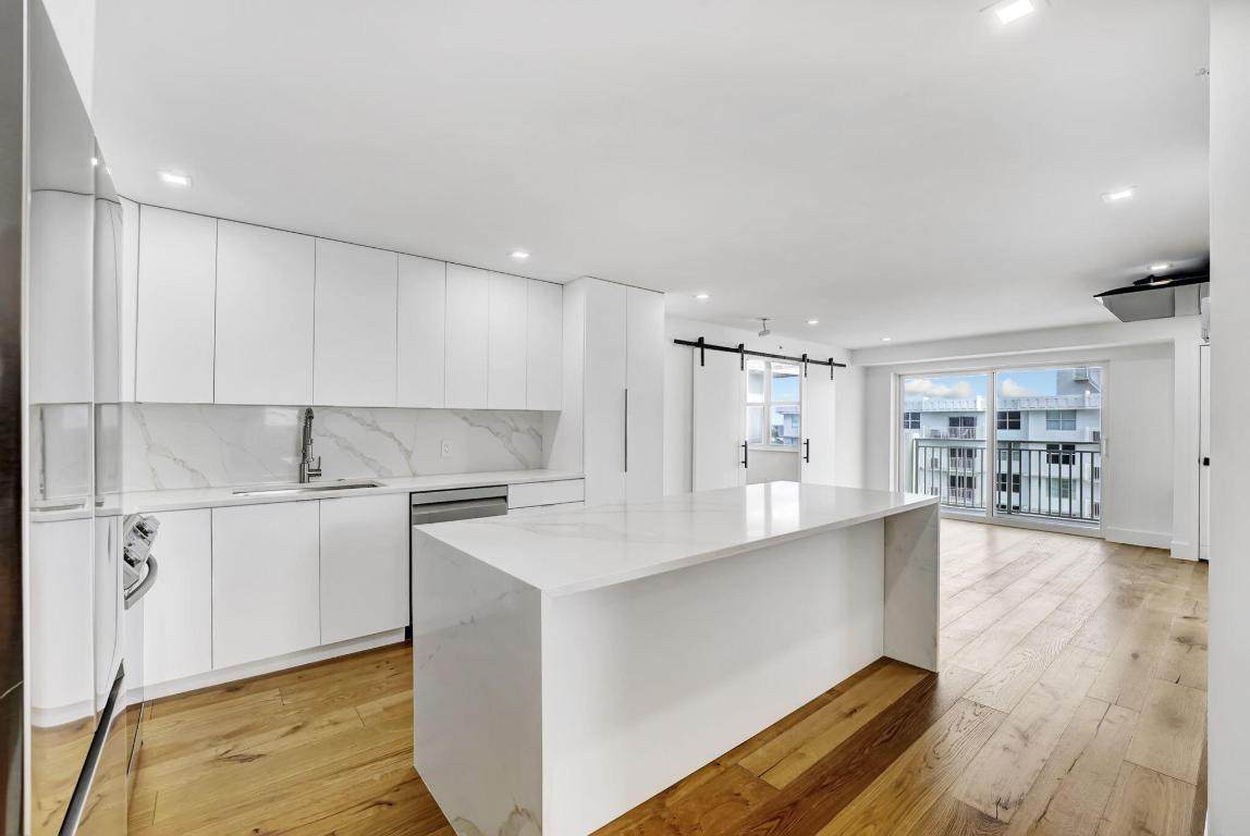 4511 Ocean Boulevard - Photo 1