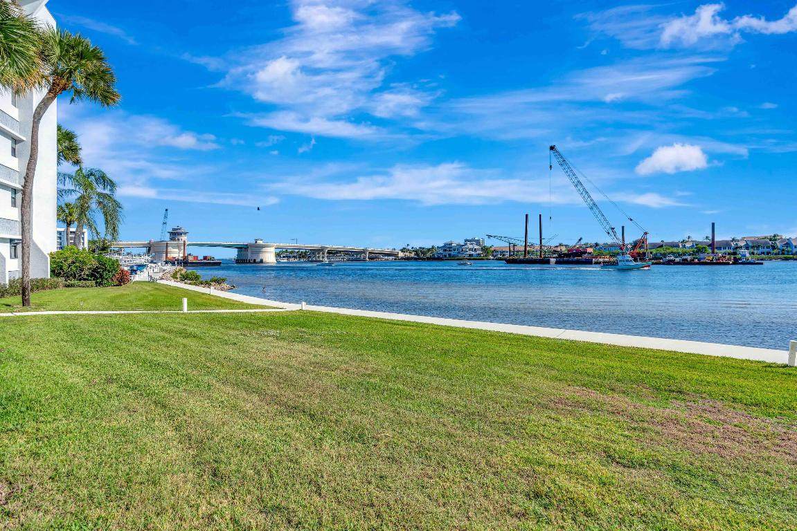 1542 Jupiter Cove - Photo 1