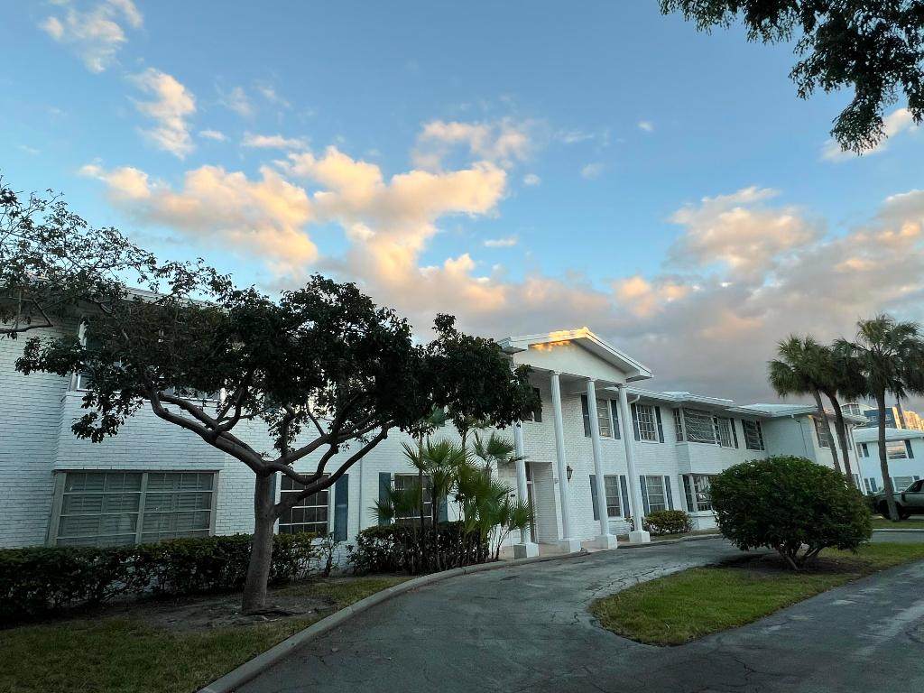 6800 22nd Way - Photo 1