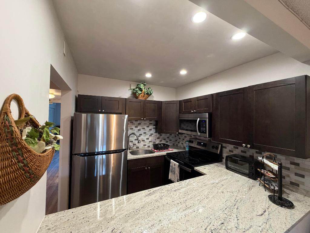 107 Prescott E - Photo 1