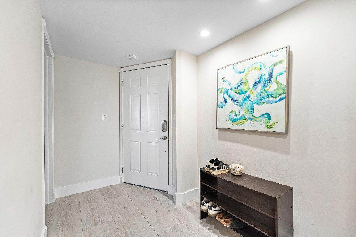 1160 Hillsboro Mile - Photo 1