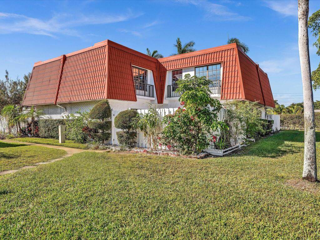 1441 Princeton - Photo 1