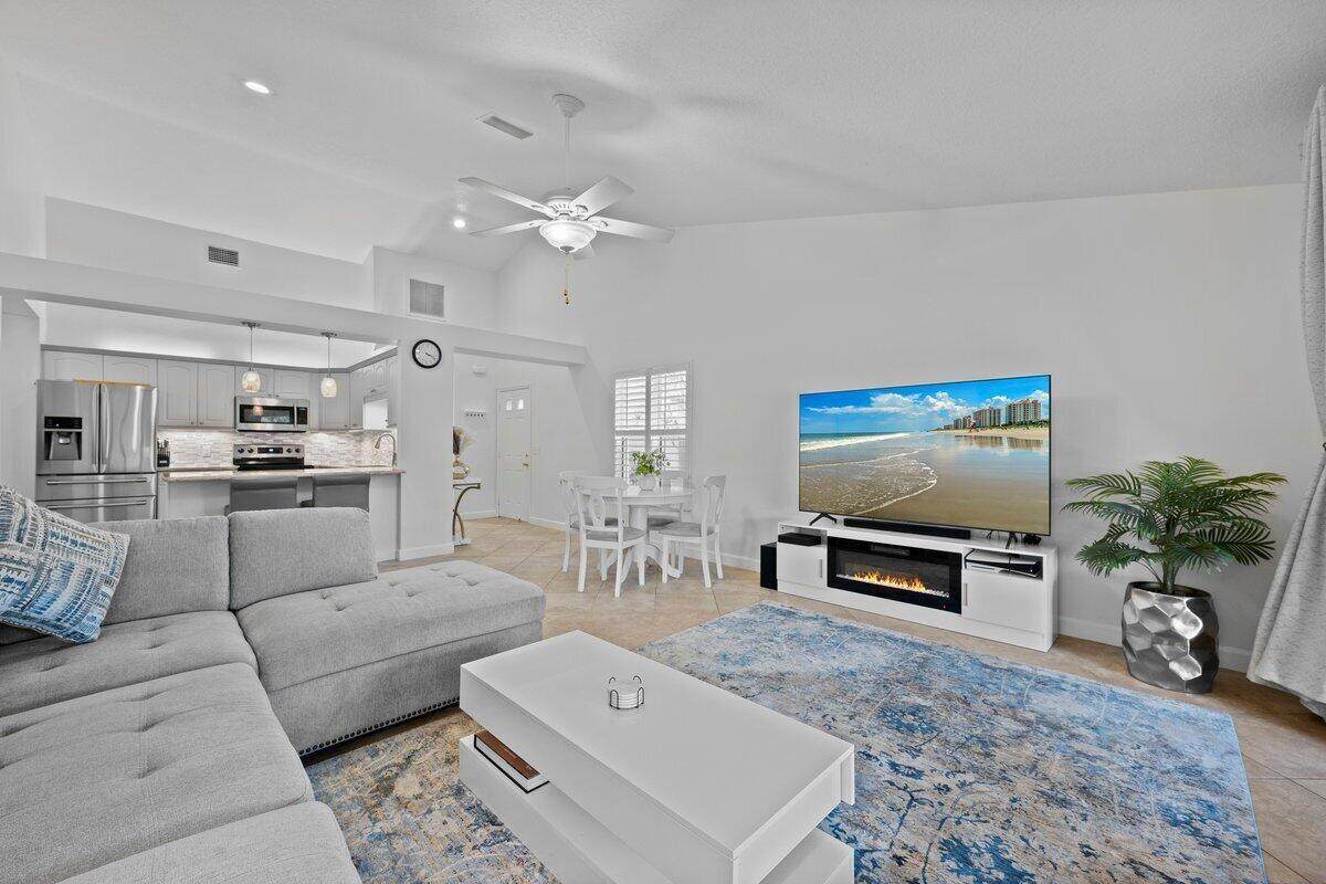 2611 Tropical East Circle - Photo 1