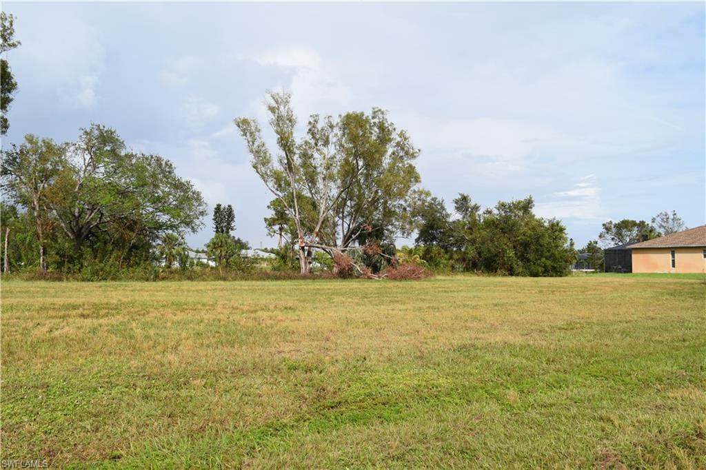 2221 25th Terrace - Photo 1