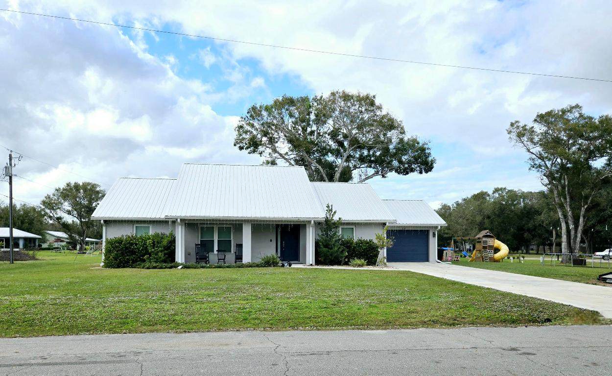 603 11th Avenue - Photo 1