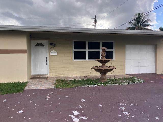 6760 25 Court - Photo 1