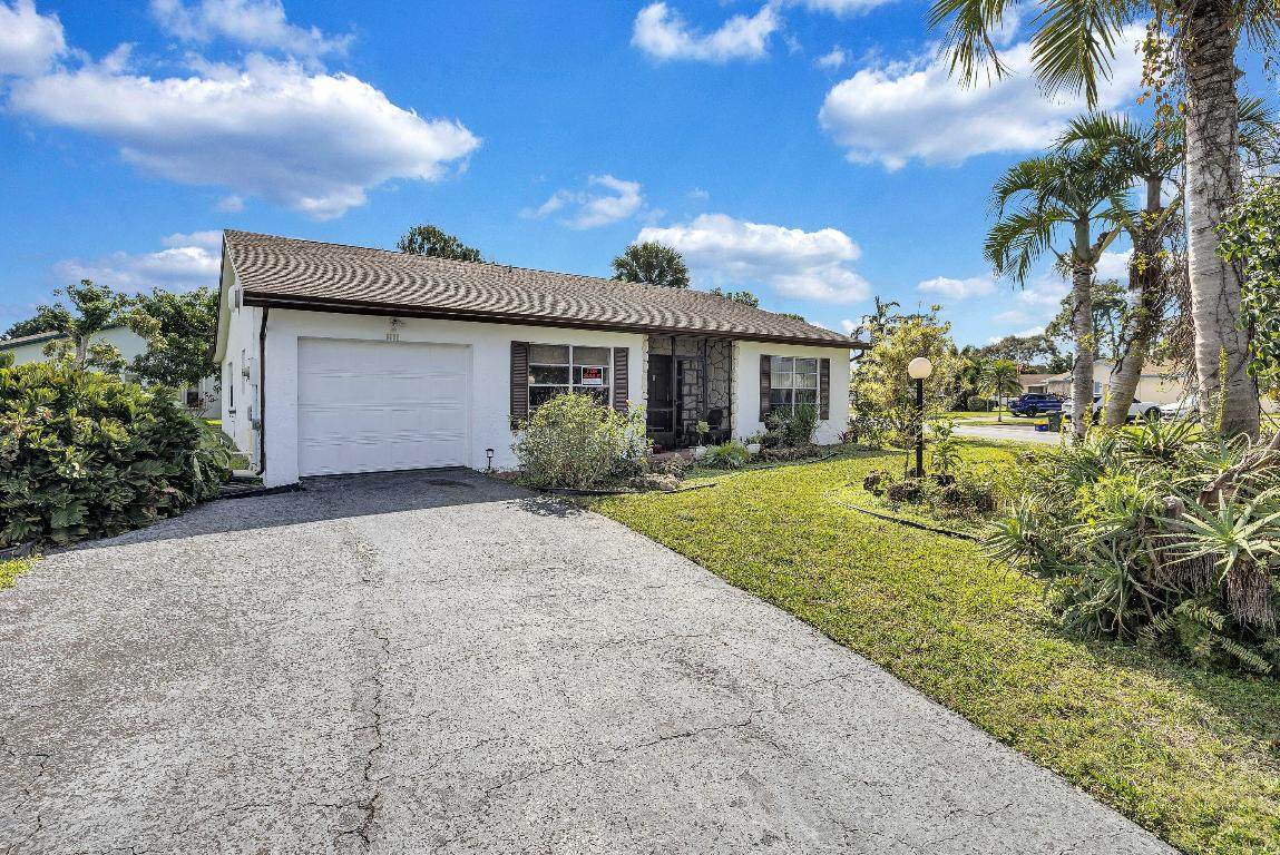 6137 Rainbow - Photo 1