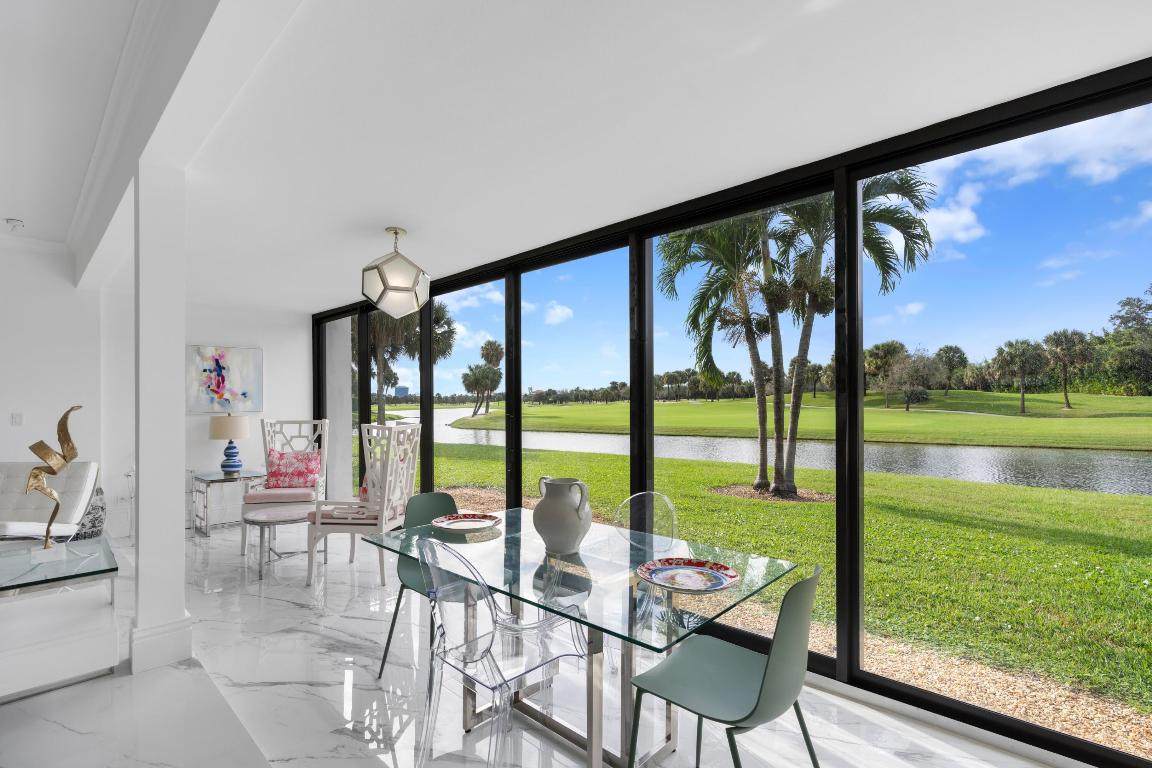 2435 Presidential - Photo 1