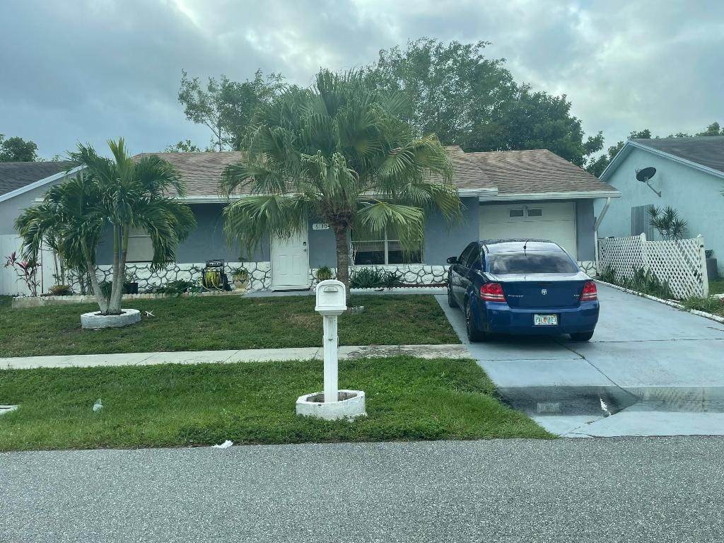 6130 Bluegrass - Photo 1