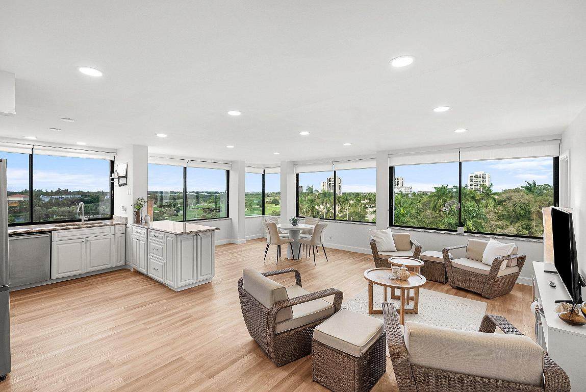 1500 Presidential Way - Photo 1
