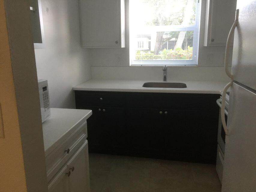 113 Andover - Photo 1