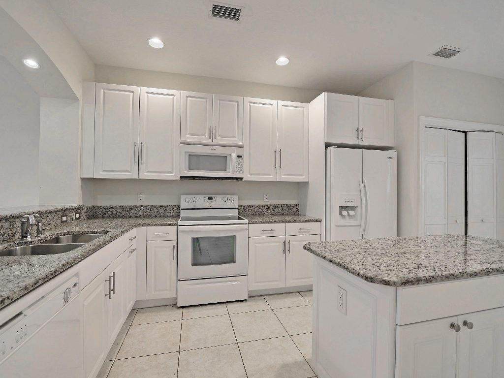 1645 Baseline - Photo 1