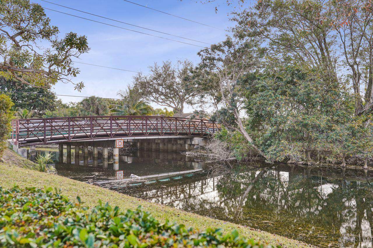 12014 Greenway Circle - Photo 1