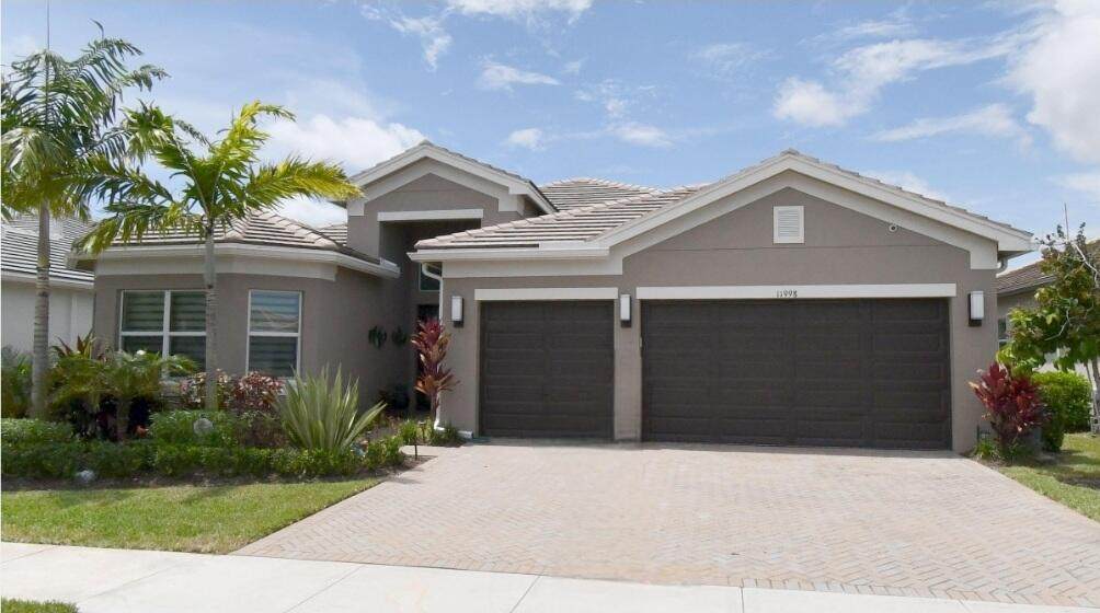 11998 Laguna Bay Parkway - Photo 1