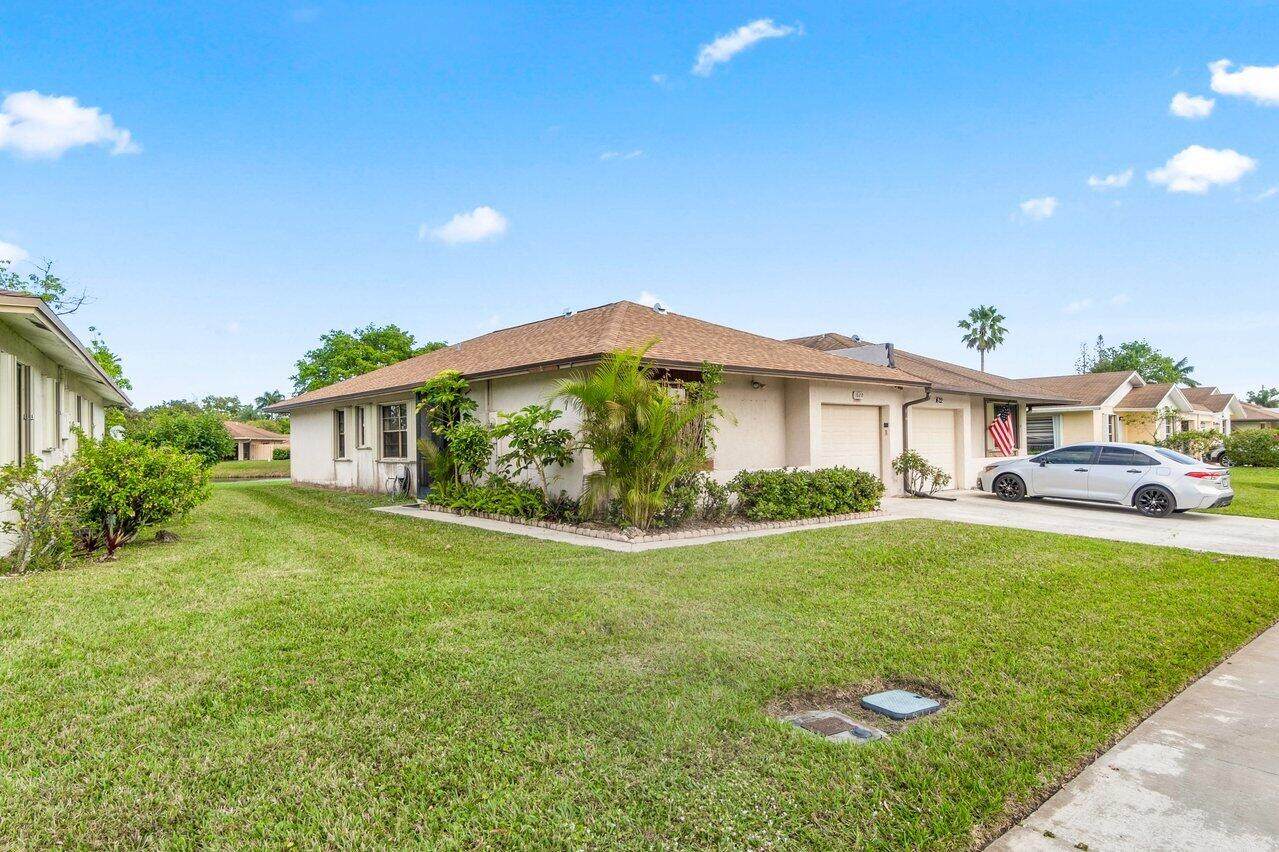 1620 Granfern Avenue - Photo 1