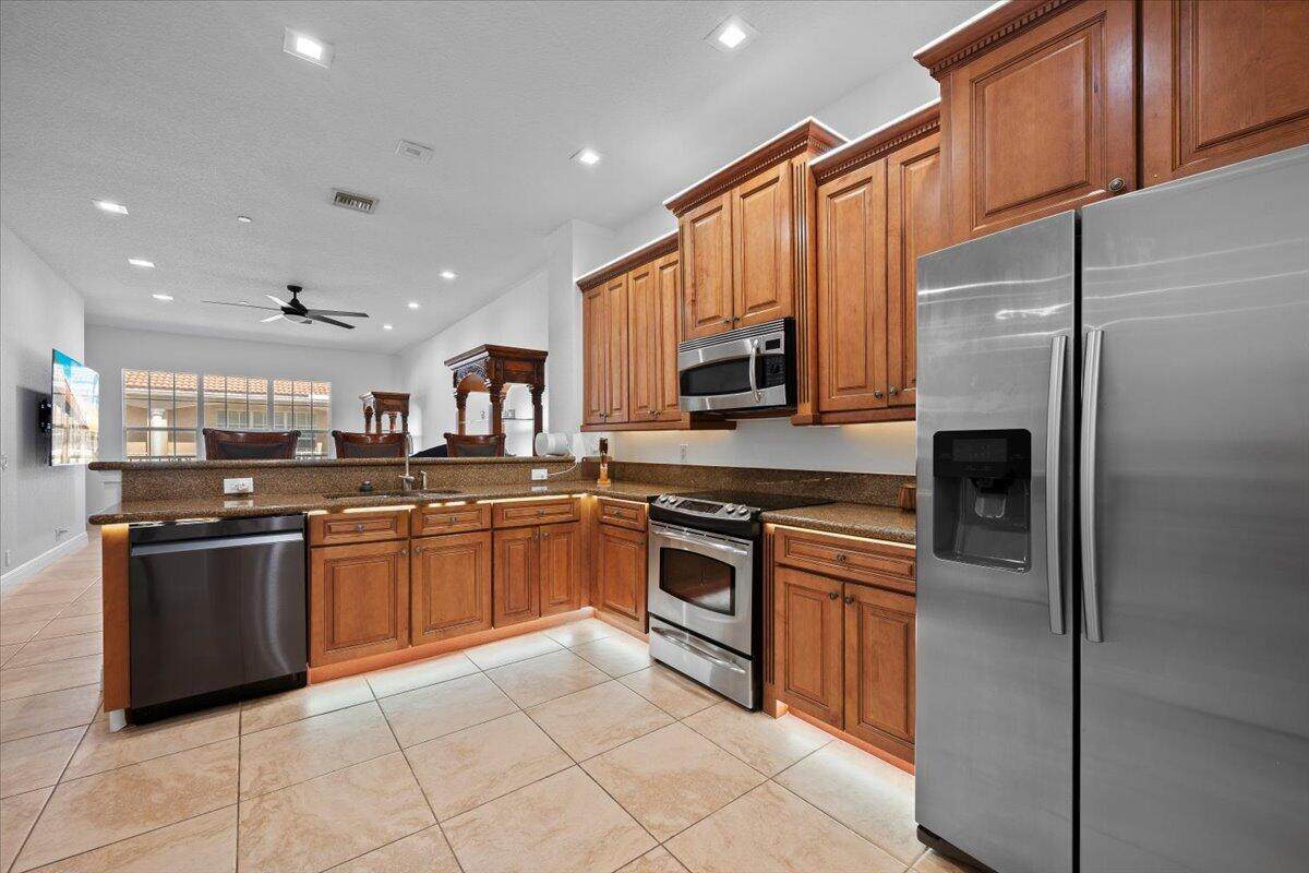 5102 Artesa Way - Photo 1