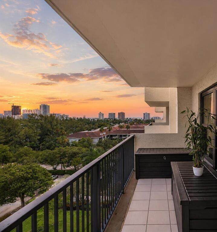 3200 Port Royale Drive - Photo 1