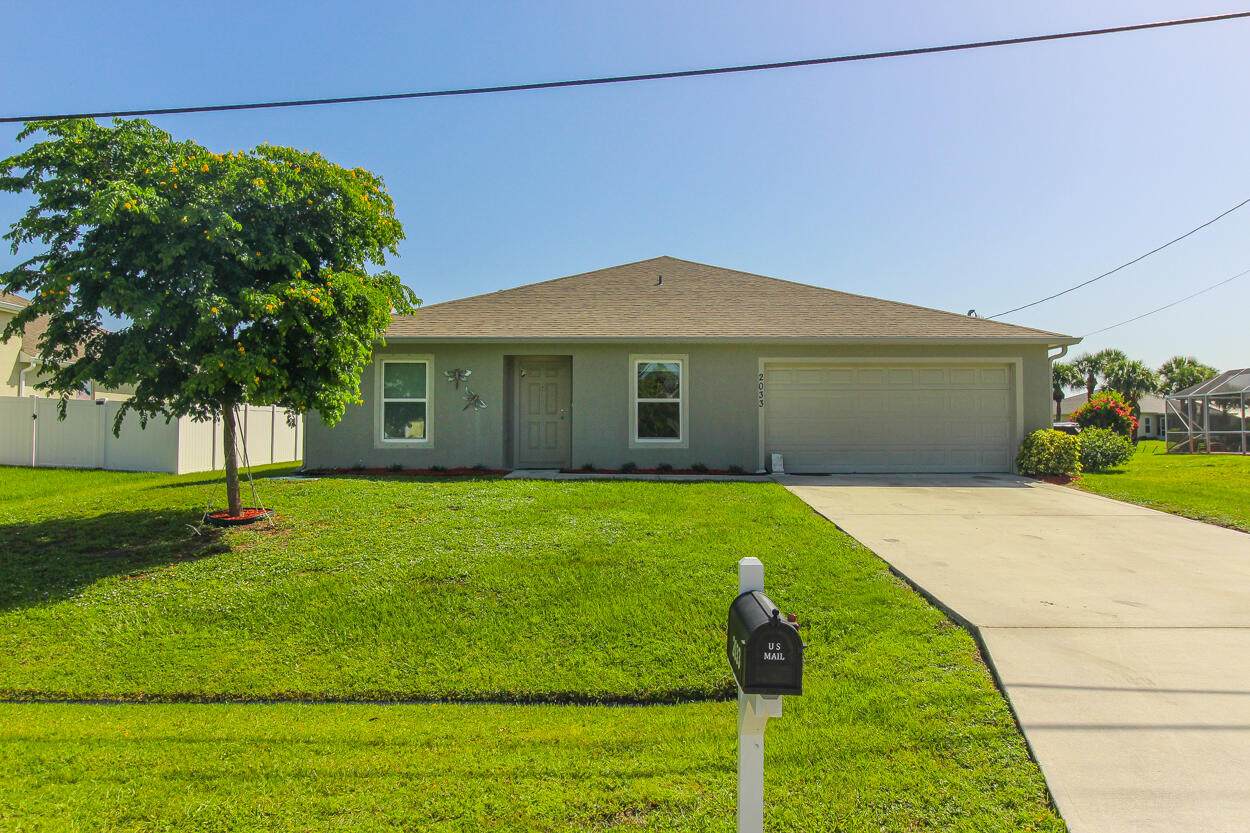 2033 Leafy Road - Photo 1
