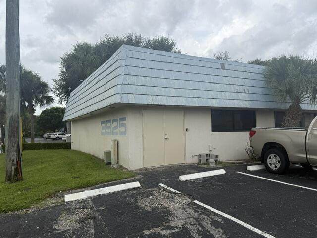 3925 Investment Lane - Photo 1