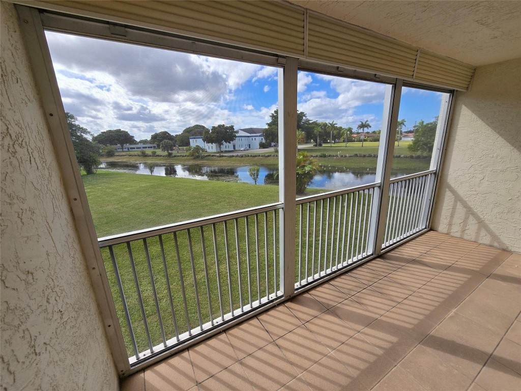 6890 Royal Palm Boulevard - Photo 1