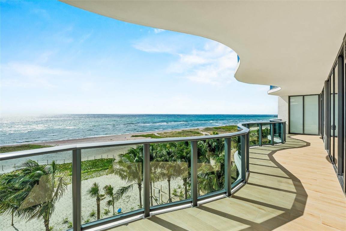 900 Ocean Boulevard - Photo 1