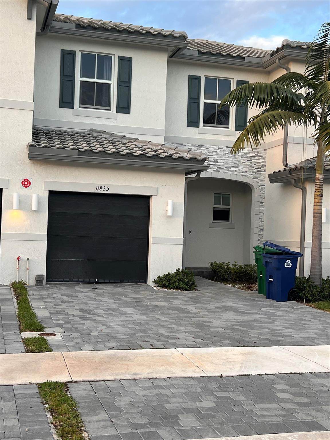 11835 46th Street - Photo 1