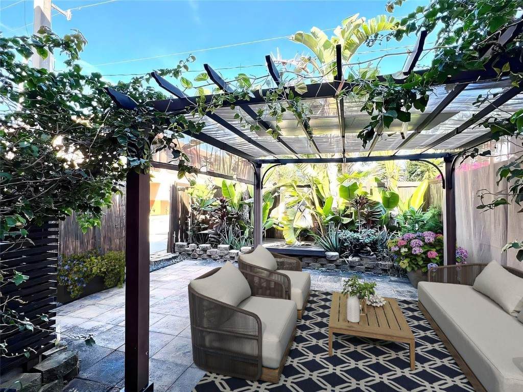 2314 Johnson - Photo 1