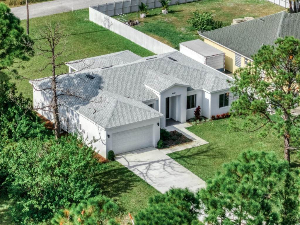 9007 Placid Lakes Boulevard - Photo 1