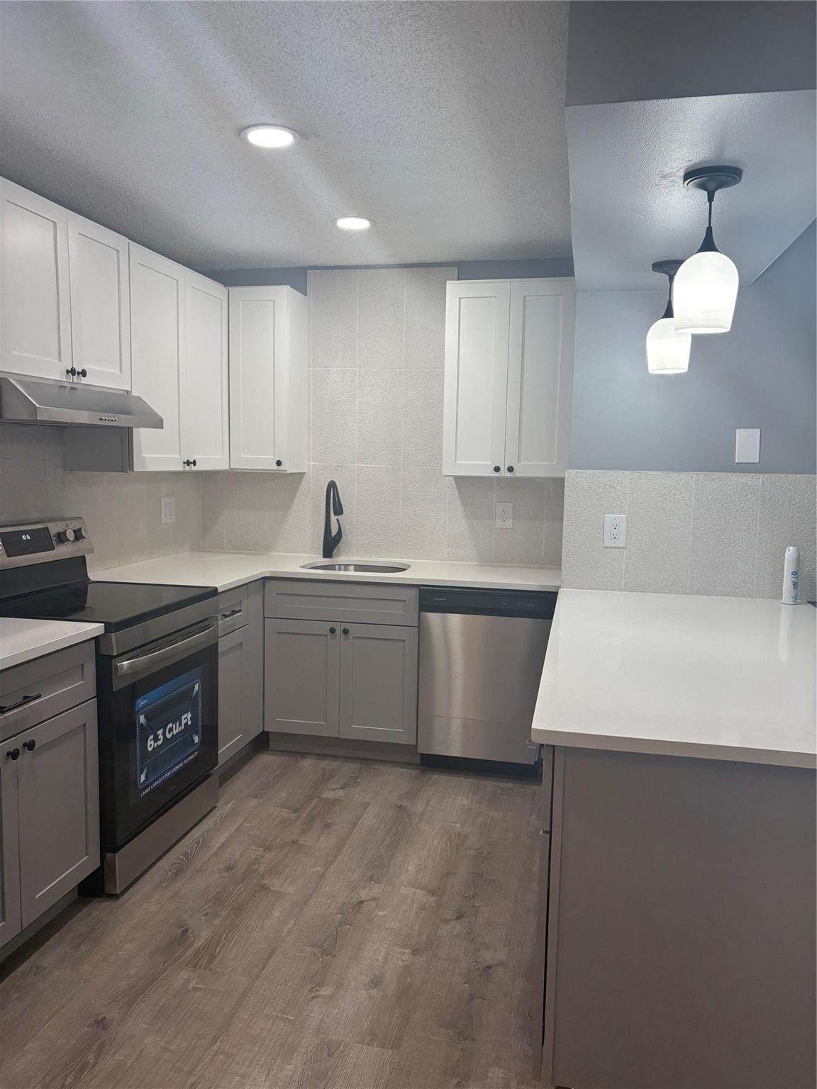 5492 Courtyard Drive - Photo 1