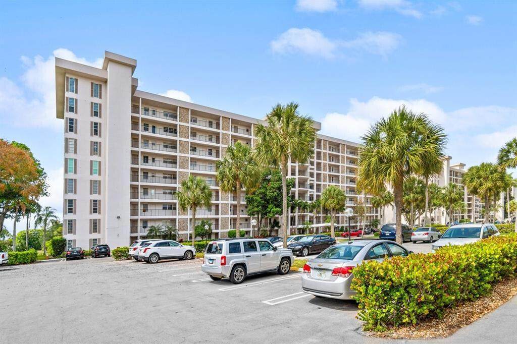 3050 Palm Aire Drive - Photo 1