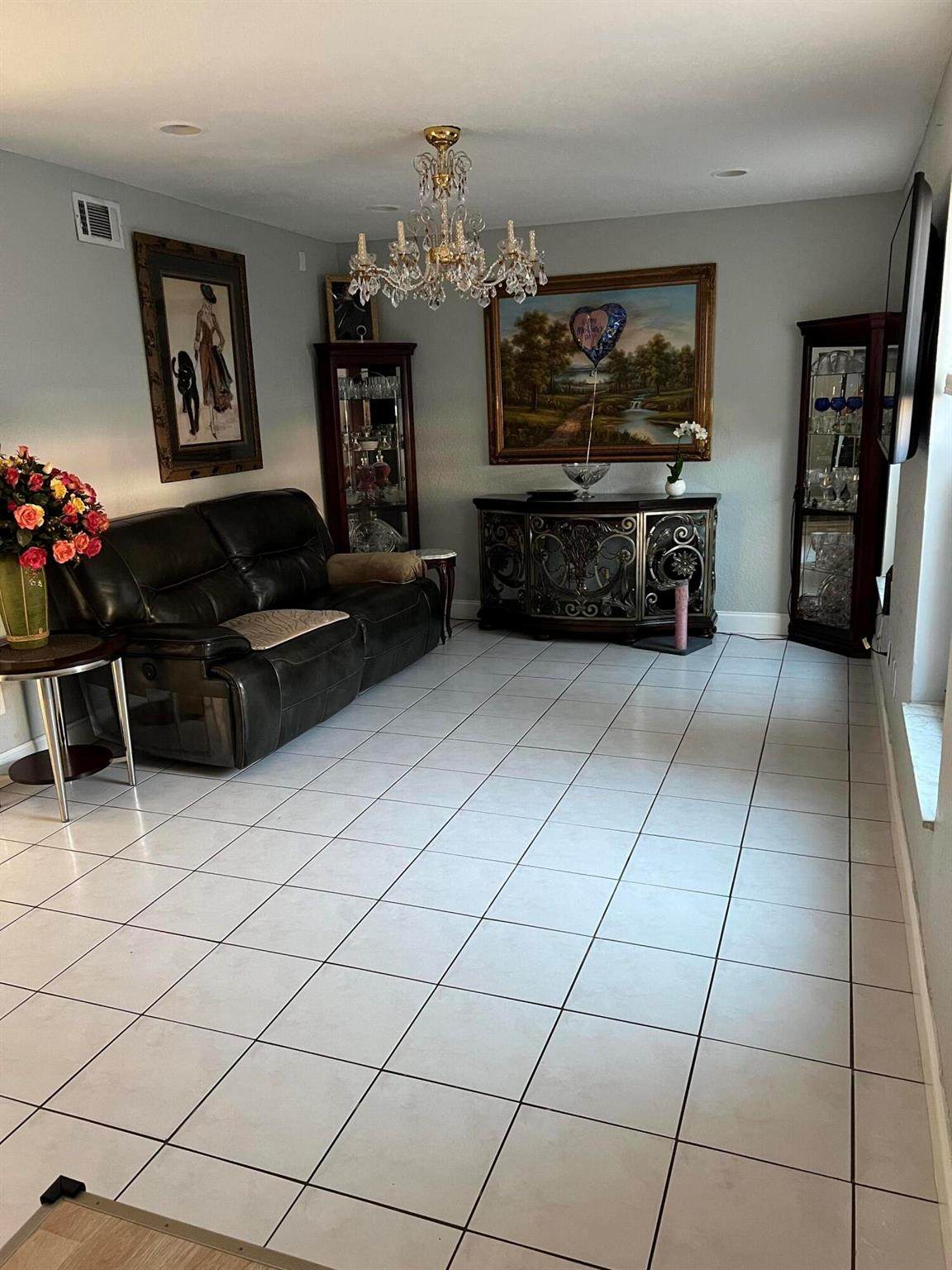 20 Laredo Place - Photo 1