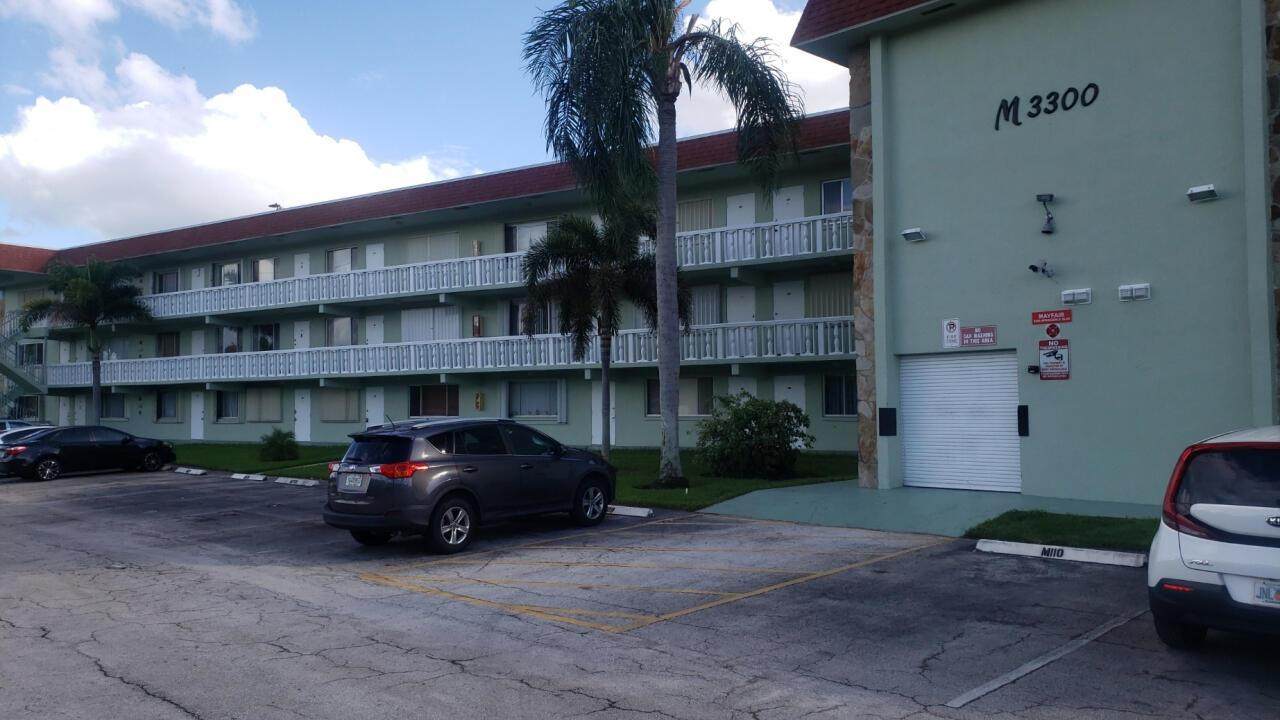 3300 Springdale Boulevard - Photo 1