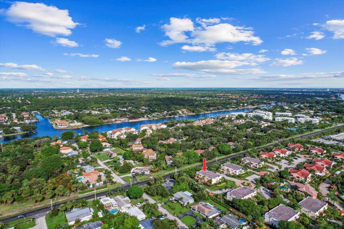 41 Uno Lago Drive - Photo 1