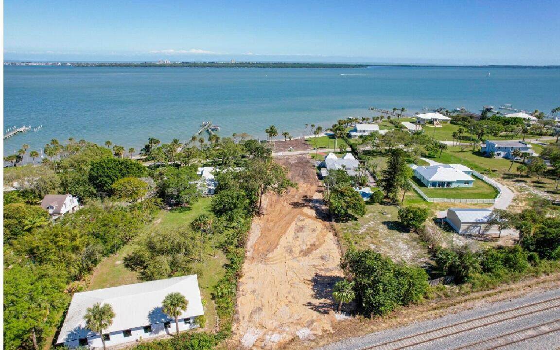 1033 Indian River Drive - Photo 1