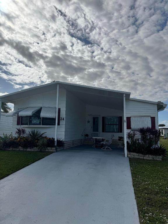 24 Villa Del Norte - Photo 1