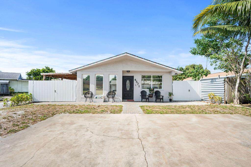 4571 Weymouth Street - Photo 1