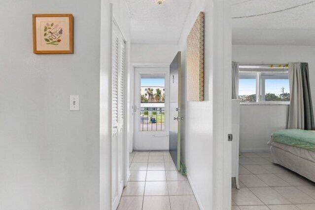 1118 Lake Terrace - Photo 1