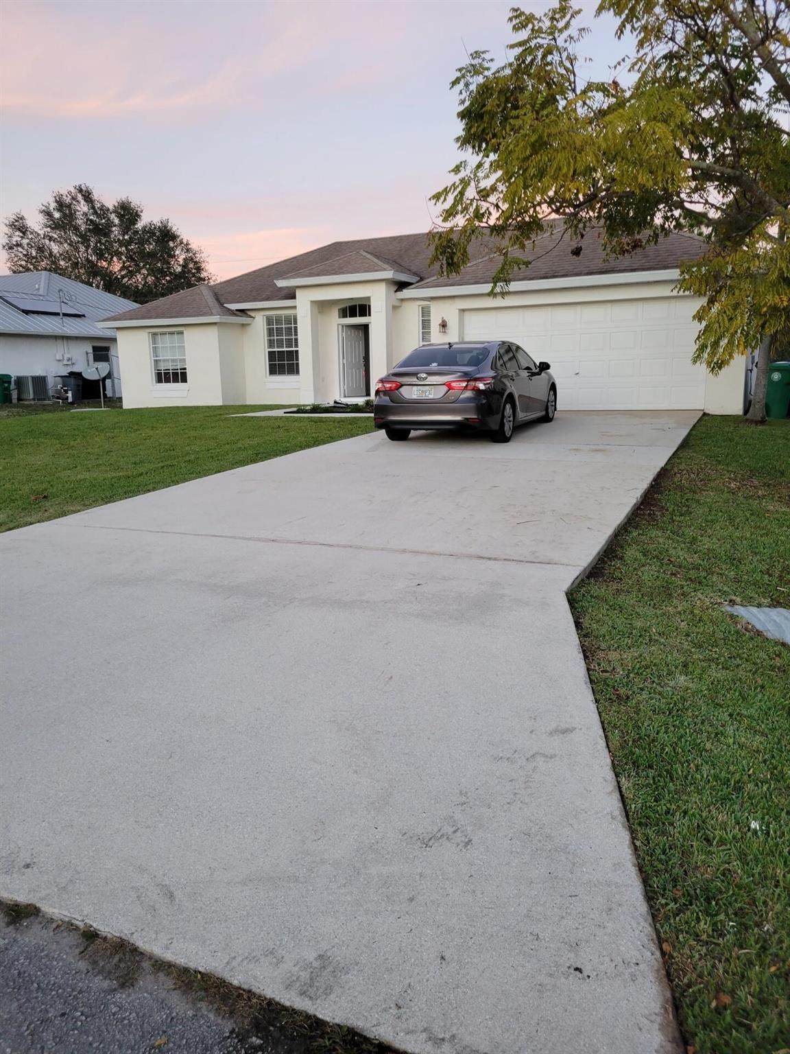 1701 Victor Lane - Photo 1