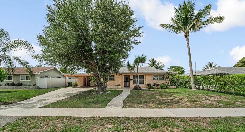 4840 Pineaire Lane - Photo 1