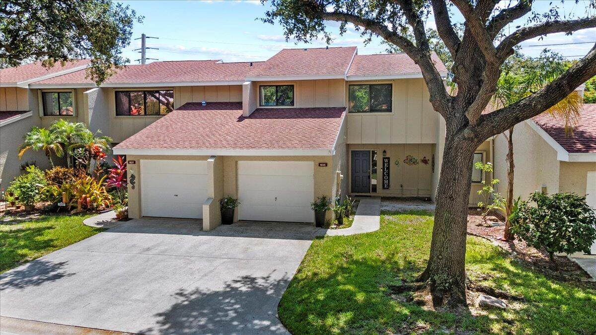 1635 Crossing Circle - Photo 1
