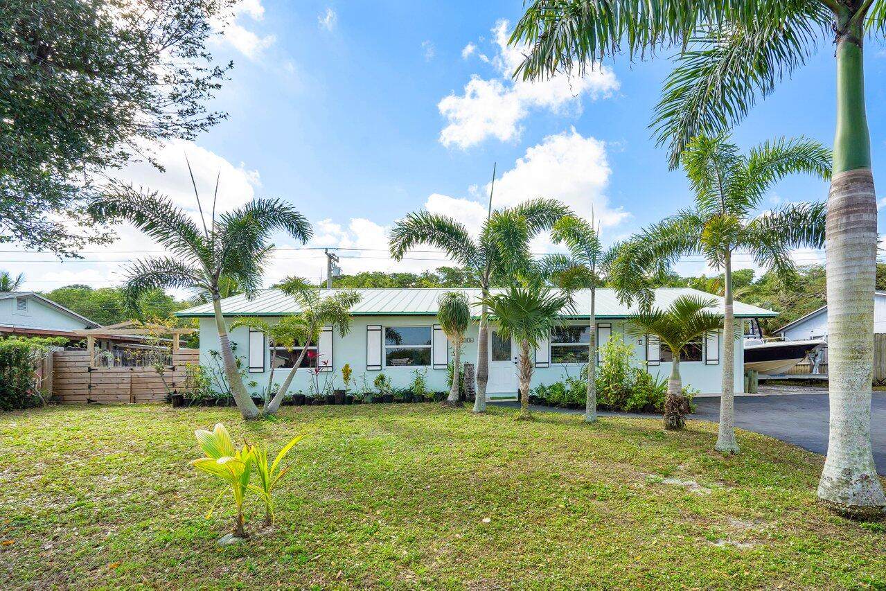 1206 Mohican Boulevard - Photo 1