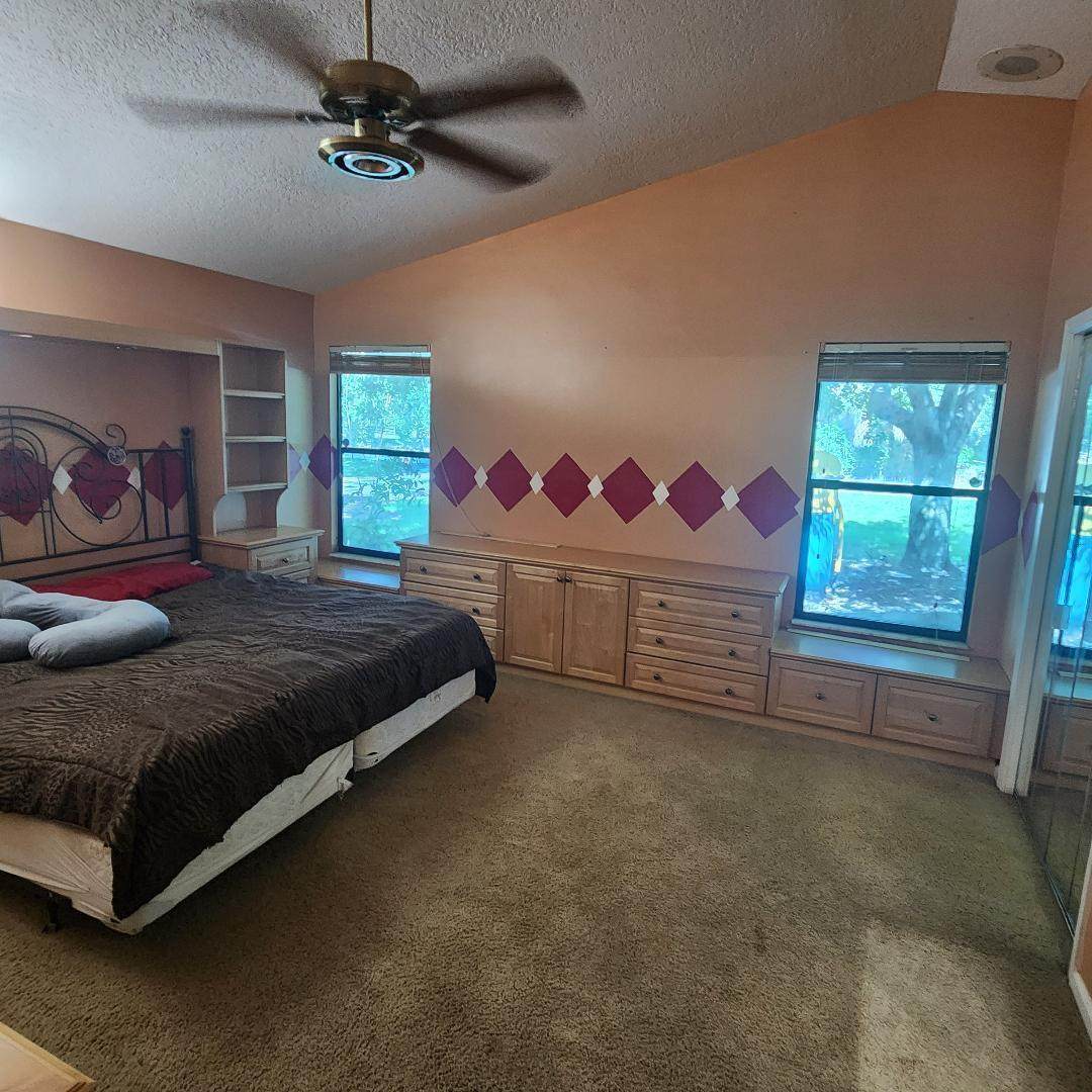 11546 51st - Photo 1