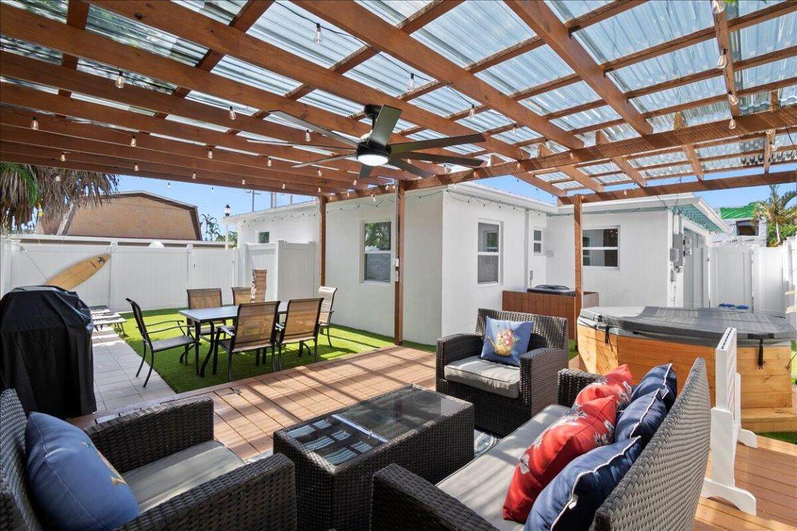 2741 Parker - Photo 1