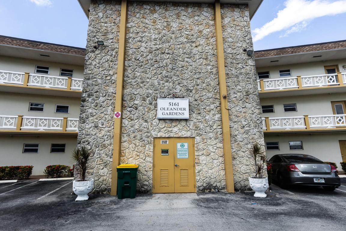 5161 Oakland Park - Photo 1