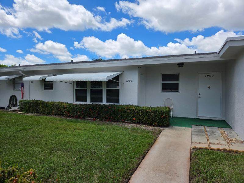 7205 Oakridge Circle - Photo 1