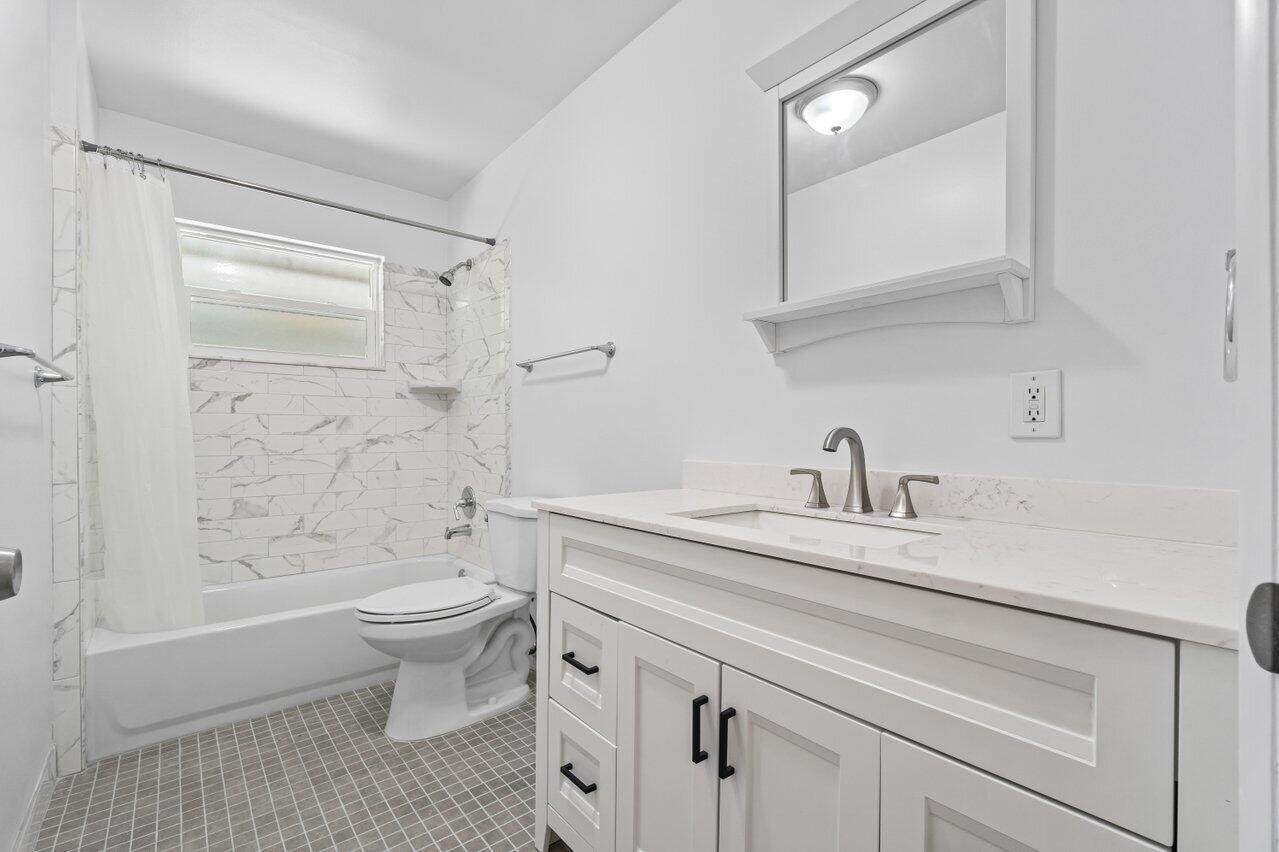 751 Hummingbird - Photo 1