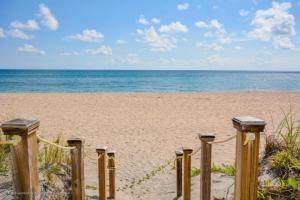 2780 Ocean Boulevard - Photo 1