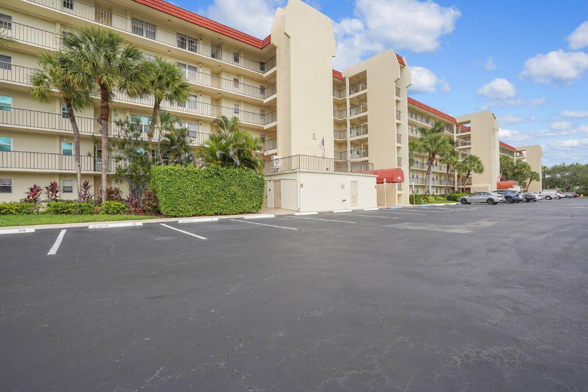 3959 Via Poinciana - Photo 1