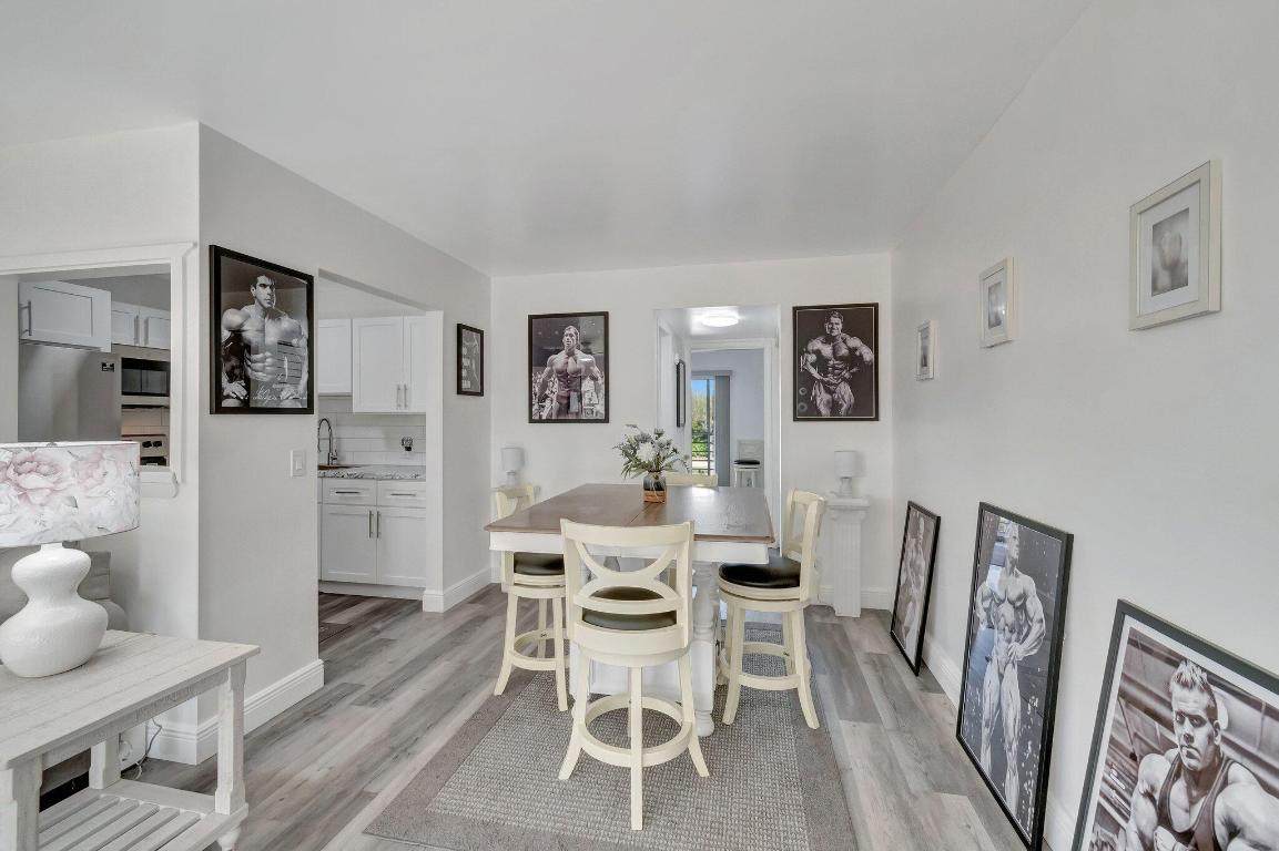 566 Mansfield N - Photo 1